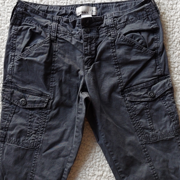 Old Navy Pants & Jumpsuits Old Navy Cargo Capri Pants Poshmark